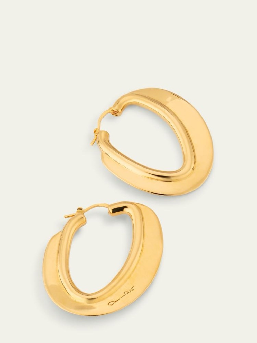 NWOT OSCAR DE LA RENTA O Disc Hoop Earrings Gold 32mm w/ Dust Bag